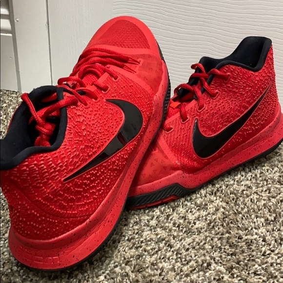 Kryie 3s - Picture 2 of 3